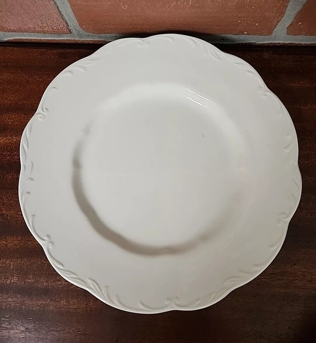 J & G Meakin Sterling Colonial English Ironstone Dinner Plates 10″, Set of 4 NOS