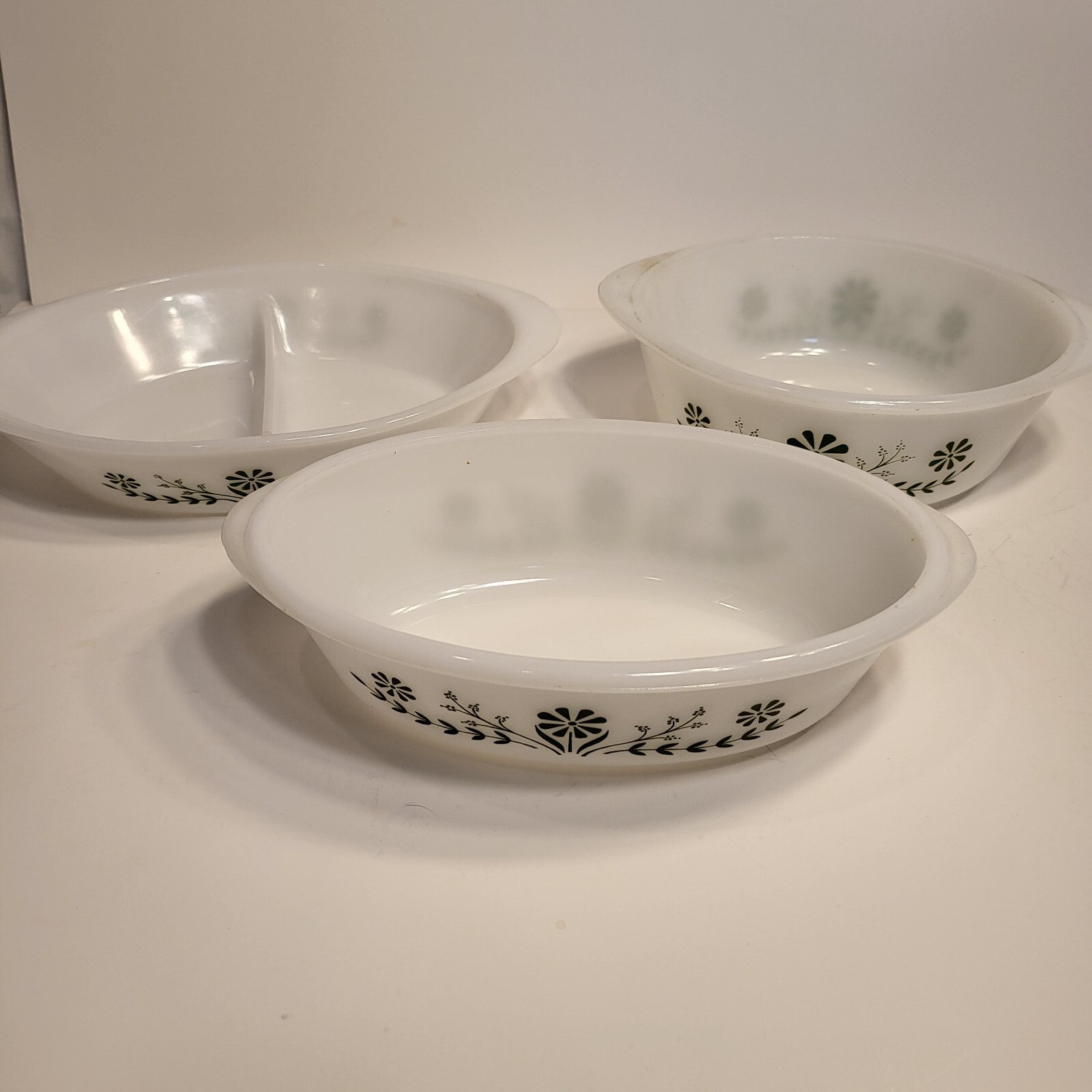 Lot 3 Glasbake Casserole Dish J235 J2066 J2352 1 QT , 1 1/2 QT Green Daisy Milk