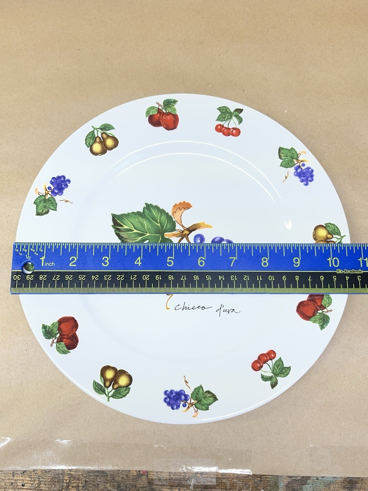 Delicious Tabletops Dinner Plate 10 3/4” PURPLE GRAPES Fruit Border Apples, Pear