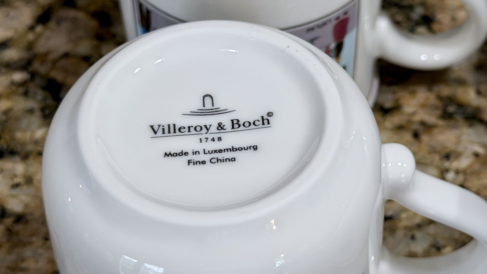 Villeroy & Boch Naif Christmas Mugs Set of 4 Luxembourg Fine China 3-5/8” Unused