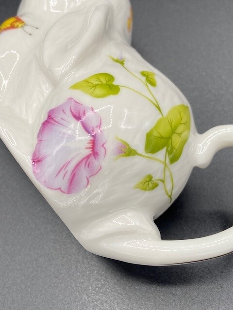 VTG Gracie China Bunny Rabbit Small Creamer Floral Pattern w/Lady Bug and Bee EU