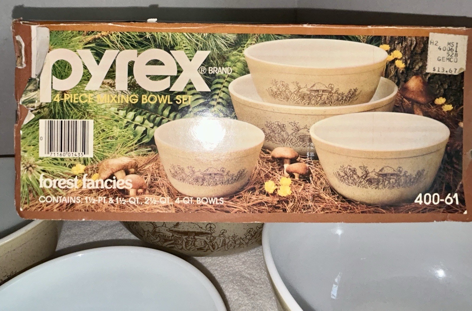 Pyrex Forrest Fancies Mixing Bowl Set Of 4 In Orig Box 401 402 403 404 Rare EUC