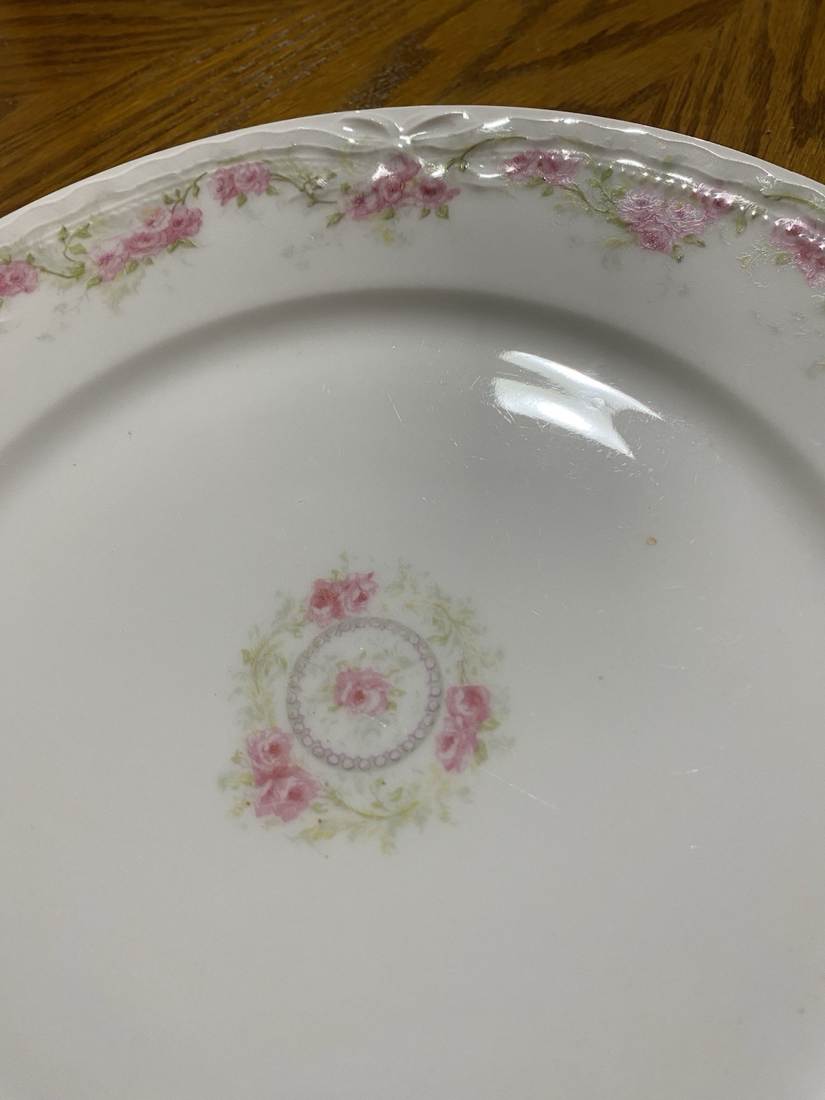 Haviland Limoges Schleiger 1098 Dinner Plate; Pink Rose Garland c1903