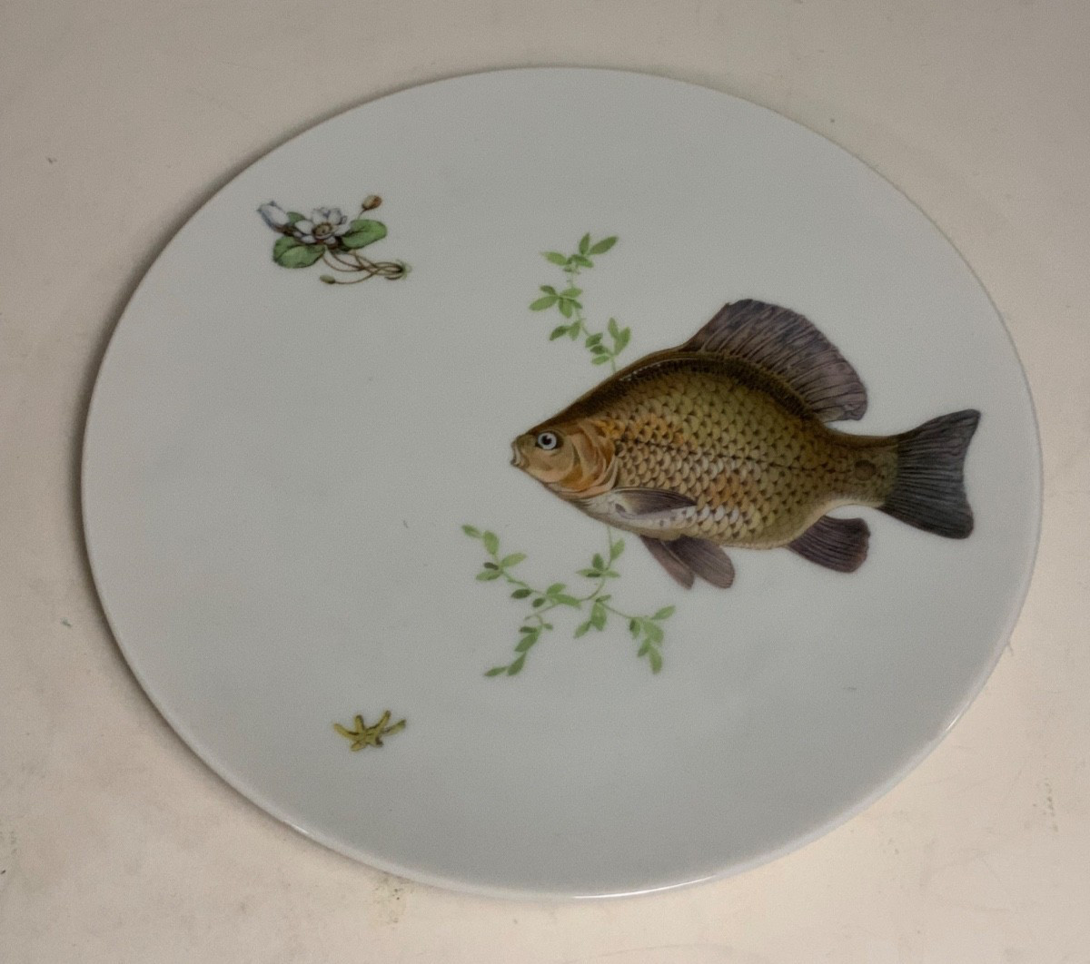 Set of 2 Vintage Bareuther Waldsassen Germany Fish Salad Plates 7.75 in.
