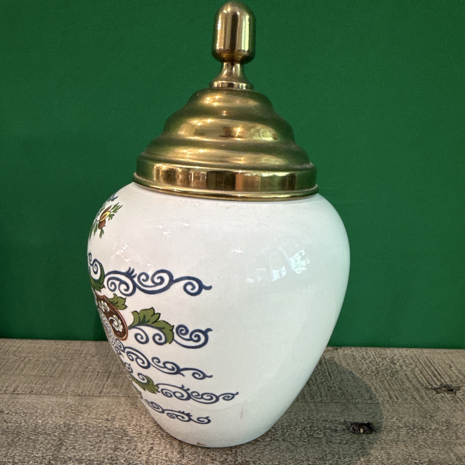 Royal Goedewaagen Delft Floral Ceramic Lidded Jar, Holland, MPN 200/000