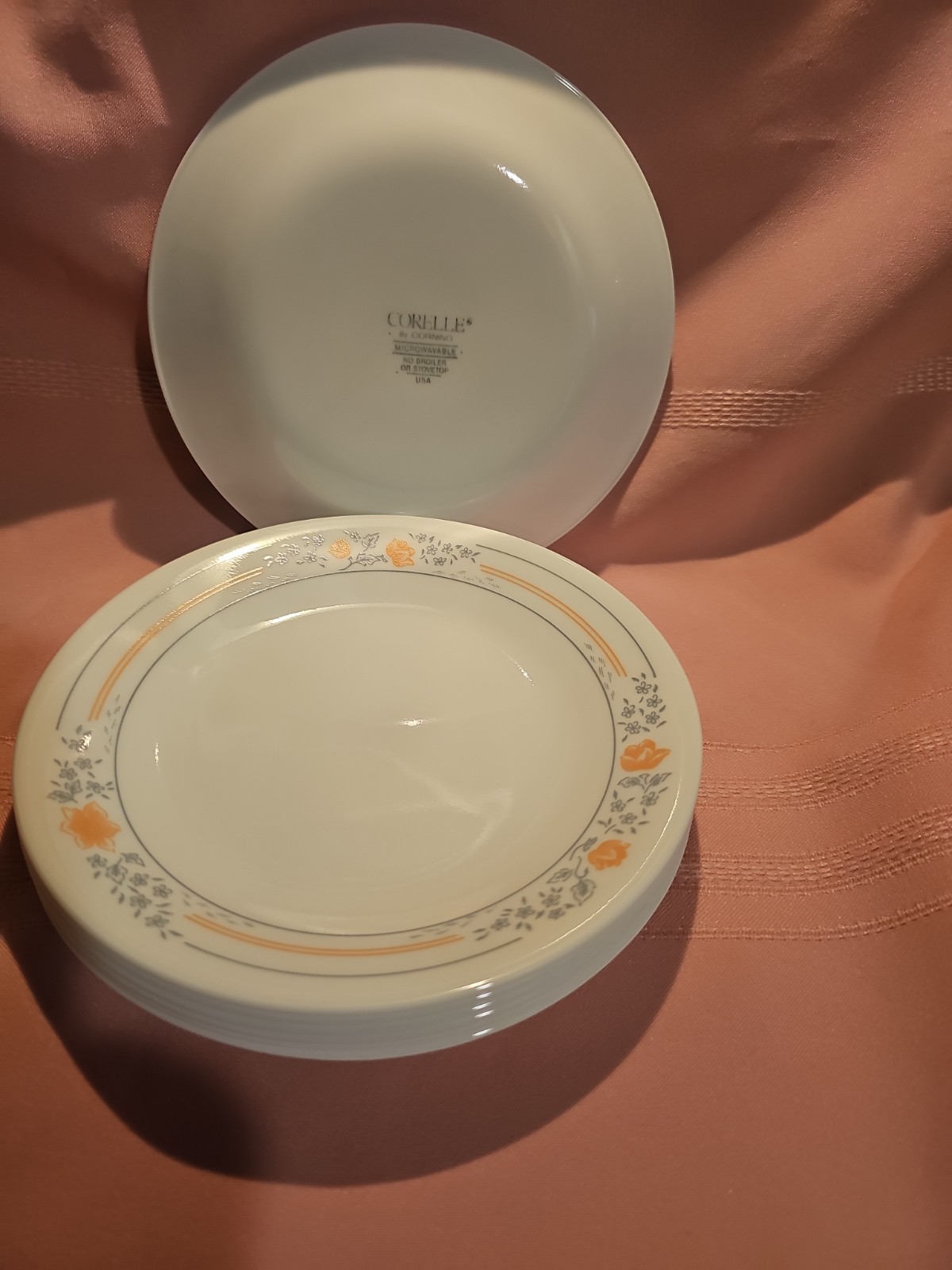 8 Apricot Grove pattern Corelle Dinnerware Dessert Bread Plate. 6 3/4 Inches