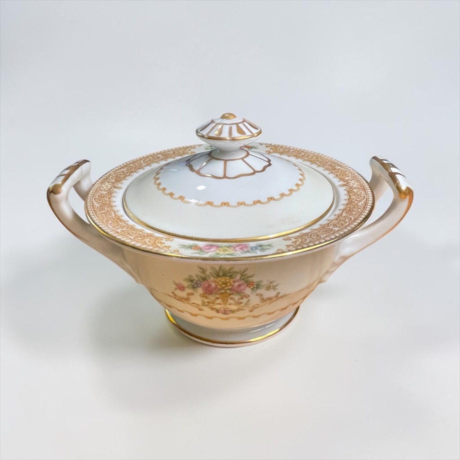 Vintage Noritake Made In Occupied Japan Covered Dish with Floral Gold Trim (L5)