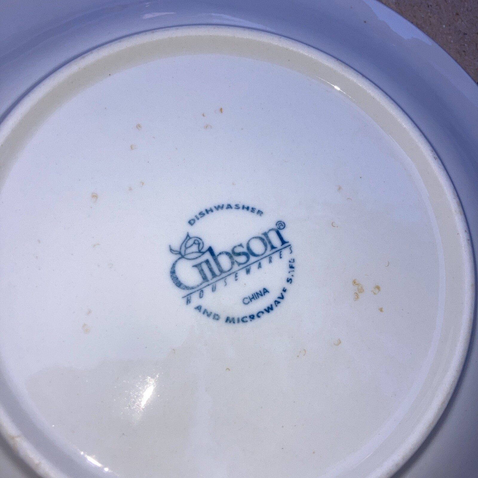 (x11 pcs) Gibson Housewares Salad Plates Embossed Raised Fruit Edge White 7 3/4”