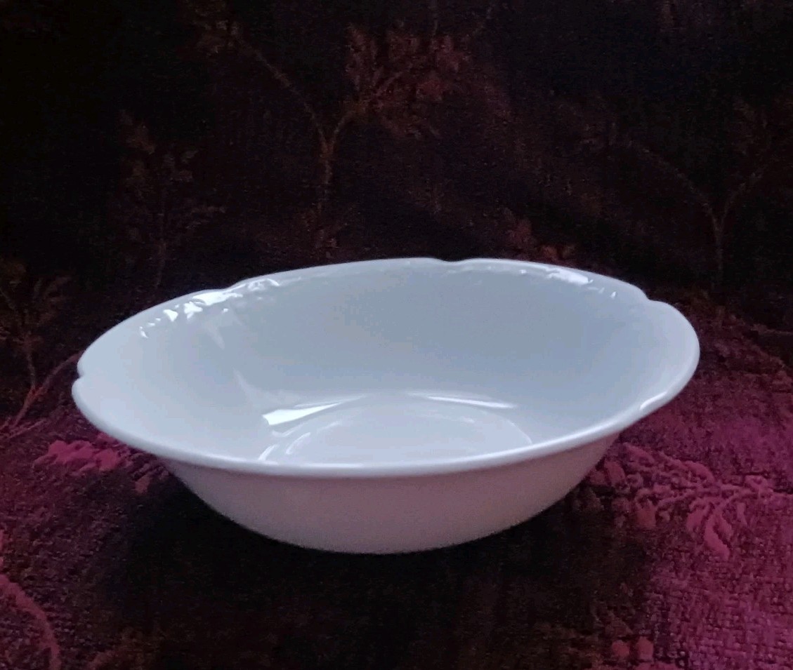 Kaiser Dubarry Cereal Bowls -Set/2 – 6 1/8 in. *Appear Unused*
