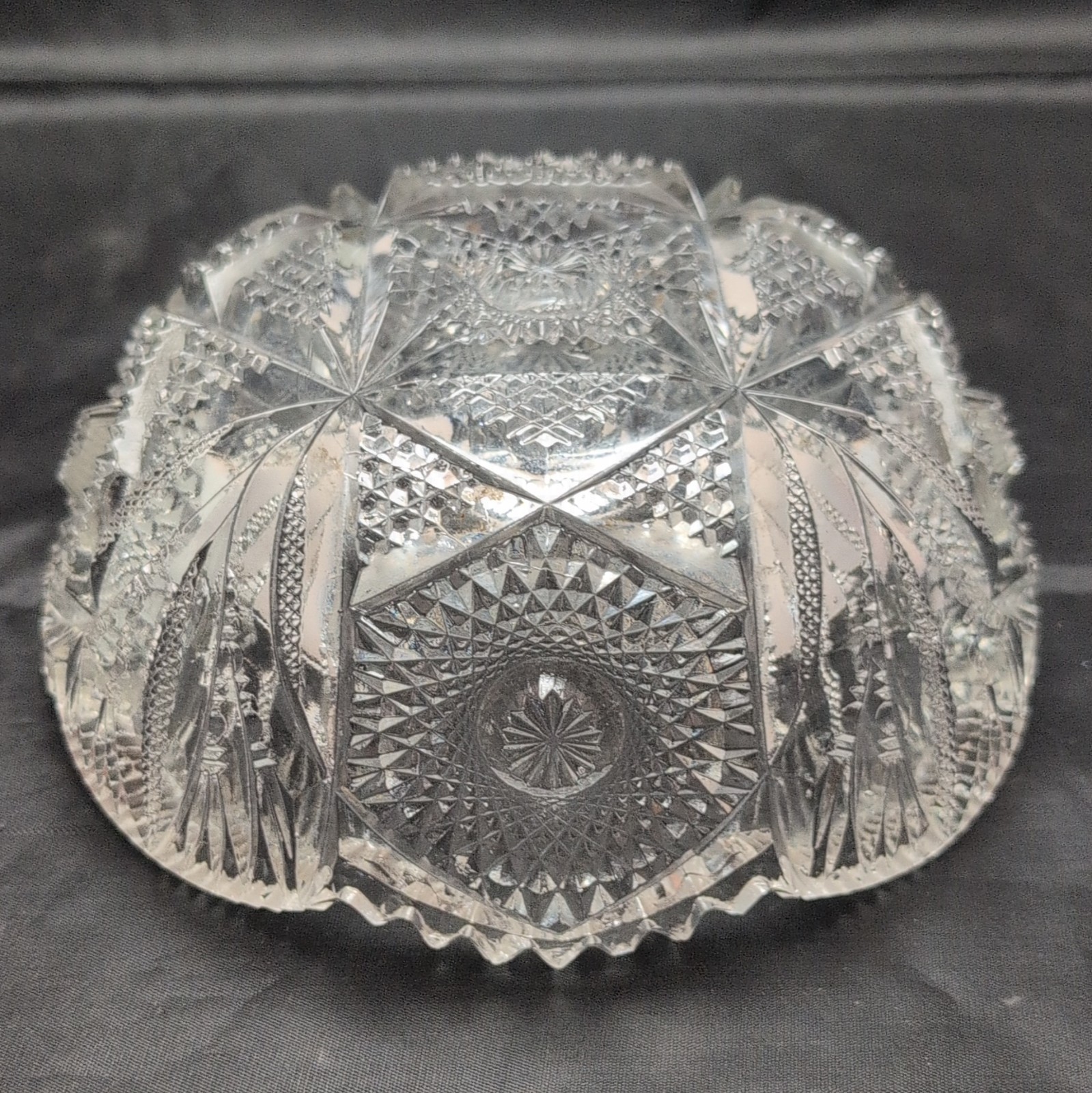 Clear Cut Glass Round Decorative Bowl 3 in Height One-Piece Clear Glass
