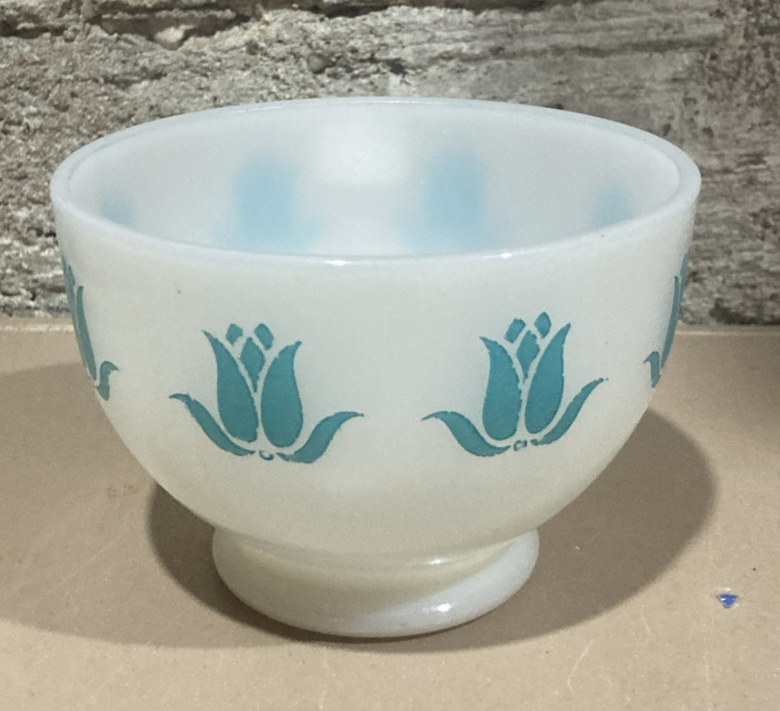 Vintage Anchor Hocking Fire King Ftd Cottage Cheese Bowl Aqua Blue TULIPS 3″ T