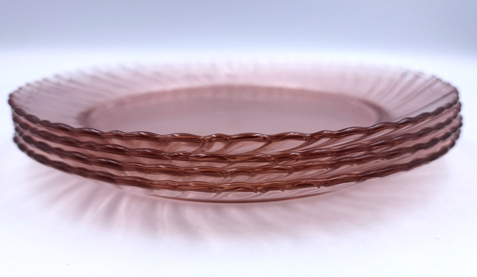 4 – Arcoroc Rosaline Pink Swirl Glass Salad Dessert Plates 7.75 in – France