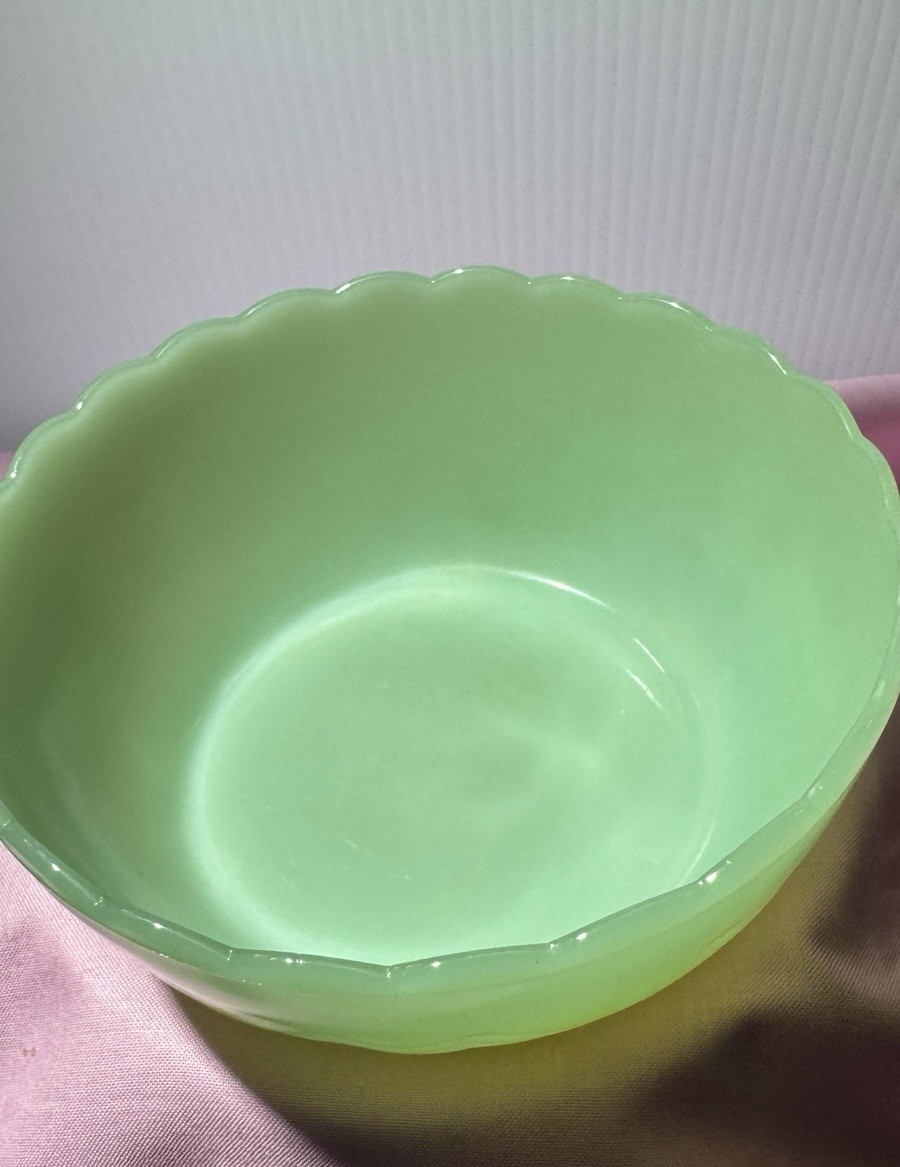 Fire King Jadeite 3 Footed Bulb Bowl 5 1/4″ Scalloped Rim Vintage Mid Century
