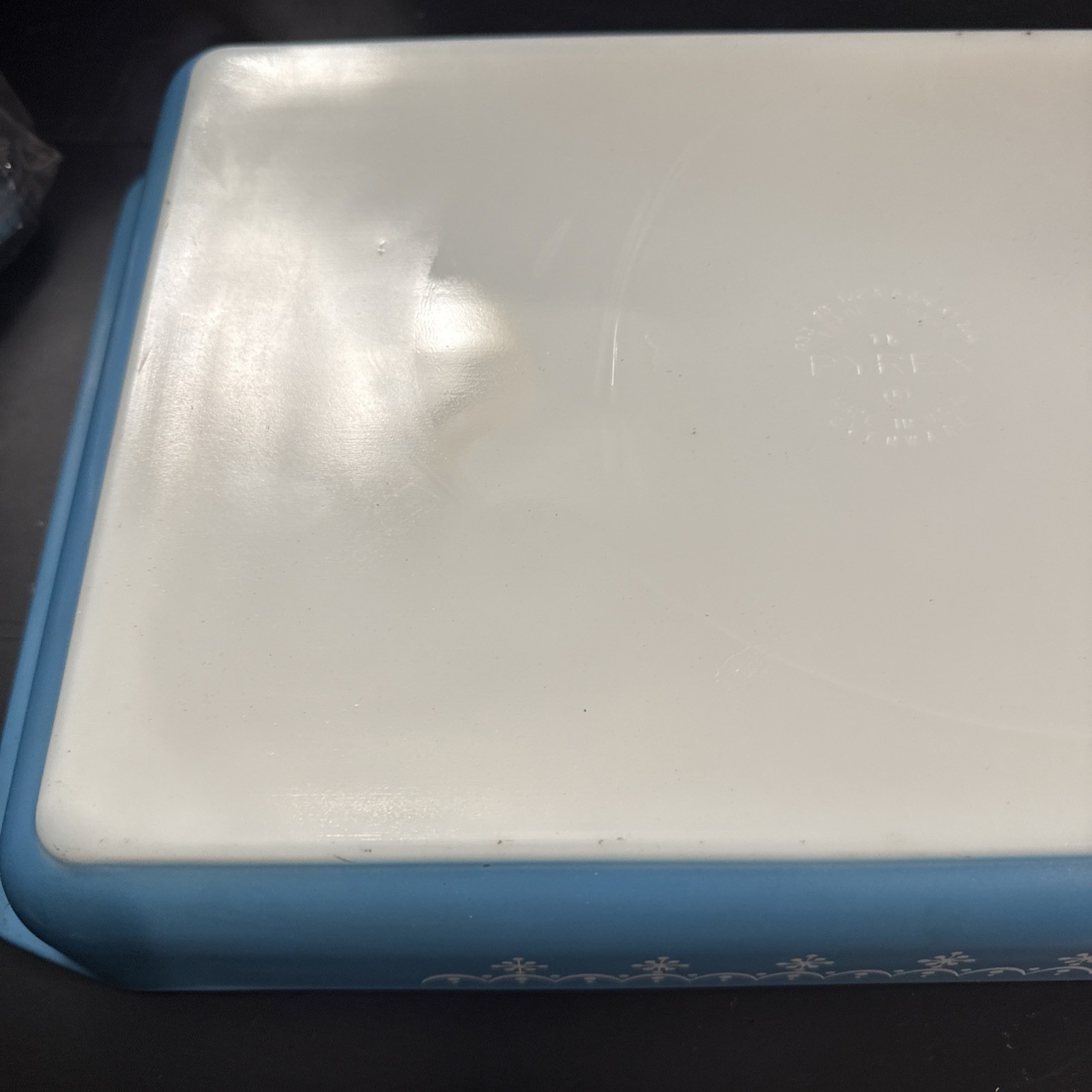 Vintage PYREX Blue Snowflake Garland 933 Lasagna Baking Dish 13.5 x8 3/4 x 1 3/4