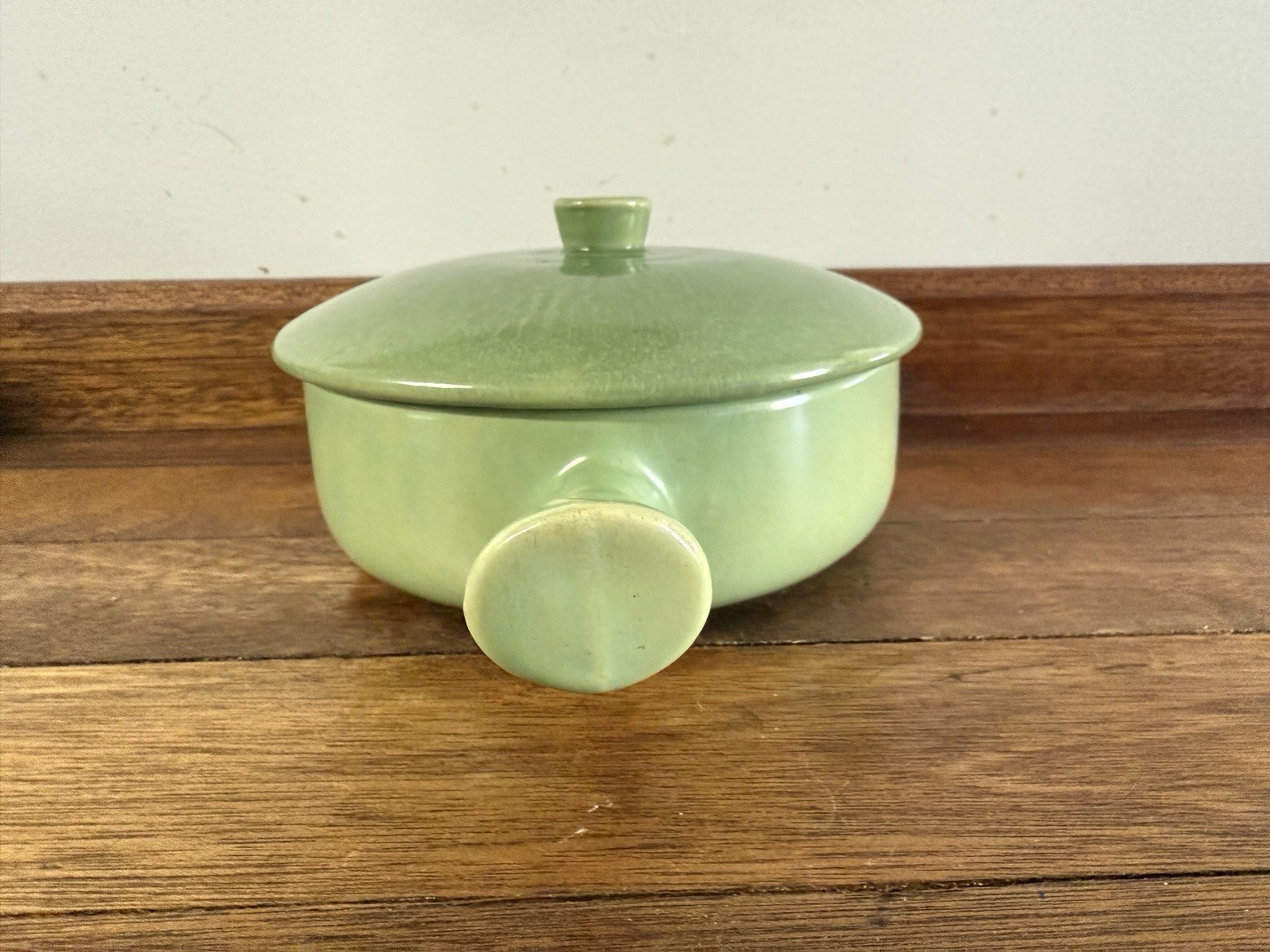 La Solana Solana Ware Sage Green Covered Casserole 4 cup capacity