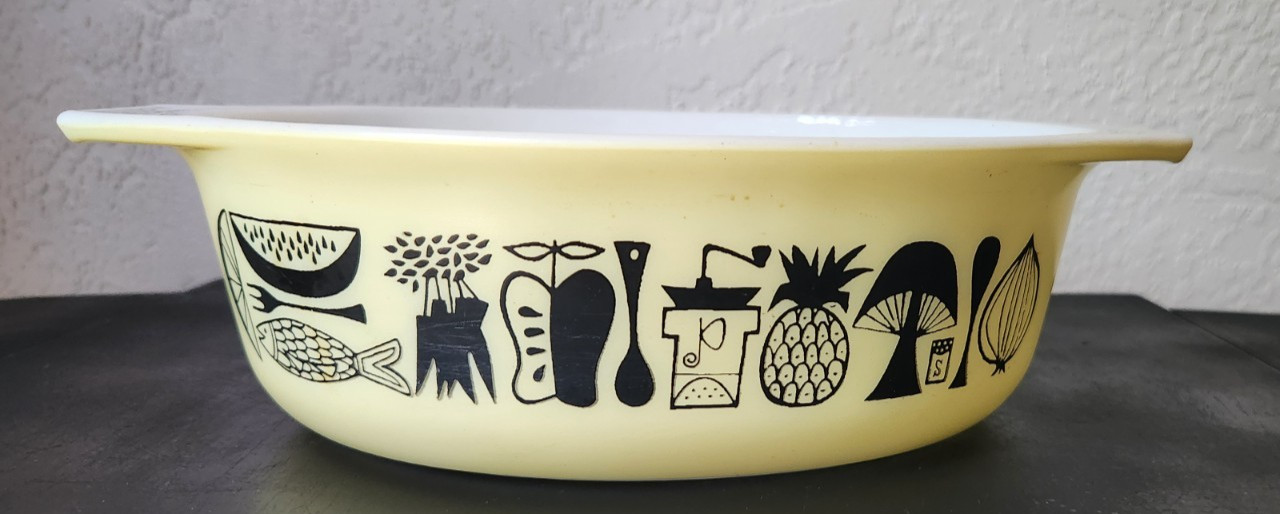 PYREX Mod Kitchen Oval Casserole Dish – 1.5 Qt – Promo, 1958