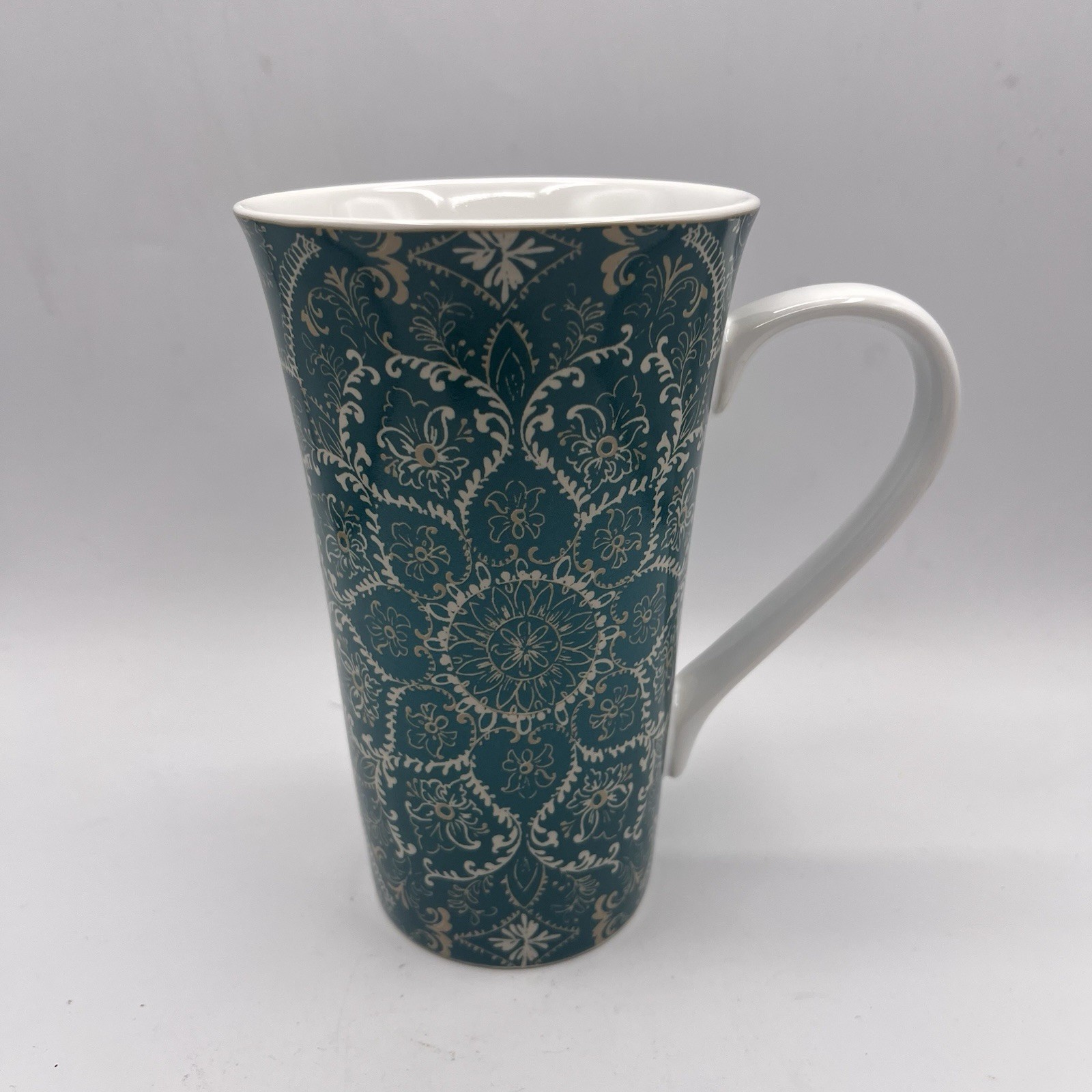 222 Fifth Dinnerware Teagan Teal Pattern Latte Mug 6 1/4″ x 4″