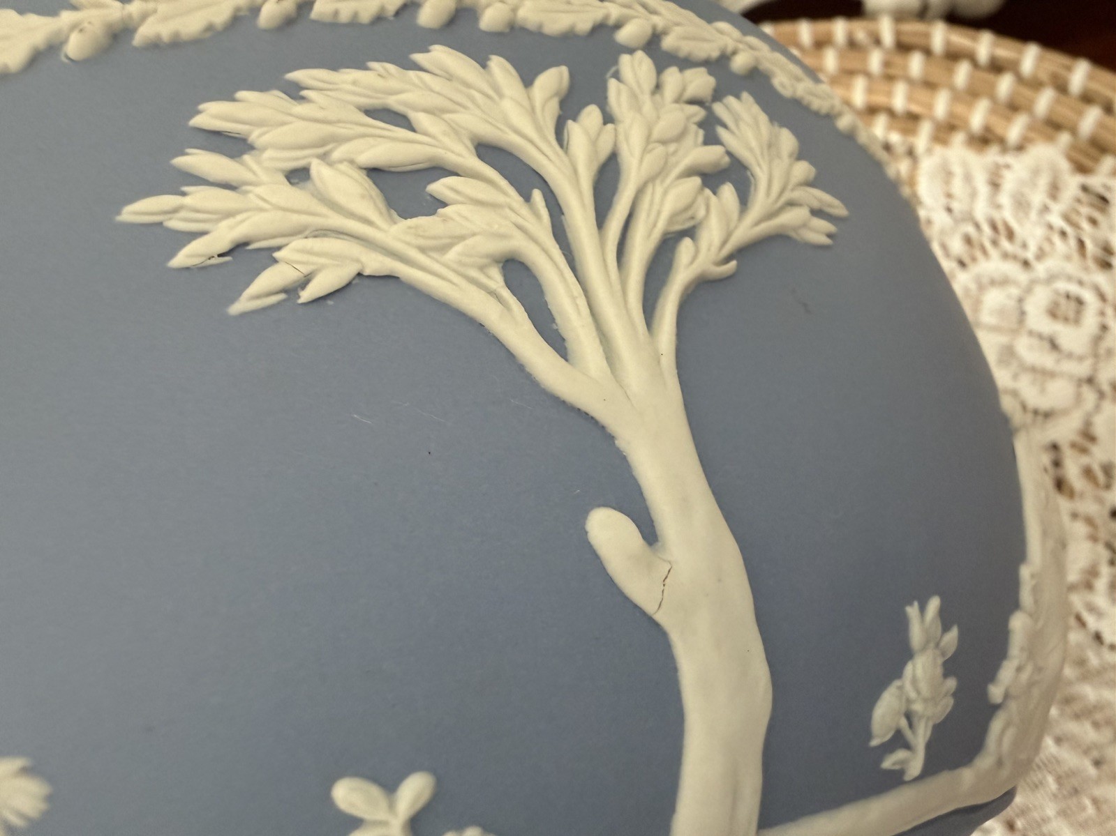 Vintage Wedgwood Blue Jasperware Neoclassical Sacrifice 8″ Bowl -Made in England