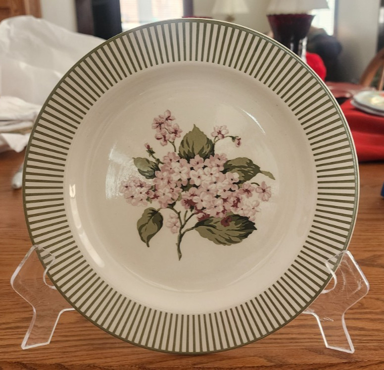 Hydrangea Salad Dessert Plate 8 1/2″ Martha Stewart Stoneware White Pink Green !