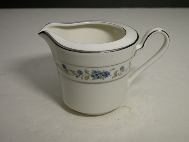 Noritake Norma #7016 Creamer White Blue Platinum Trim 3 1/4″T