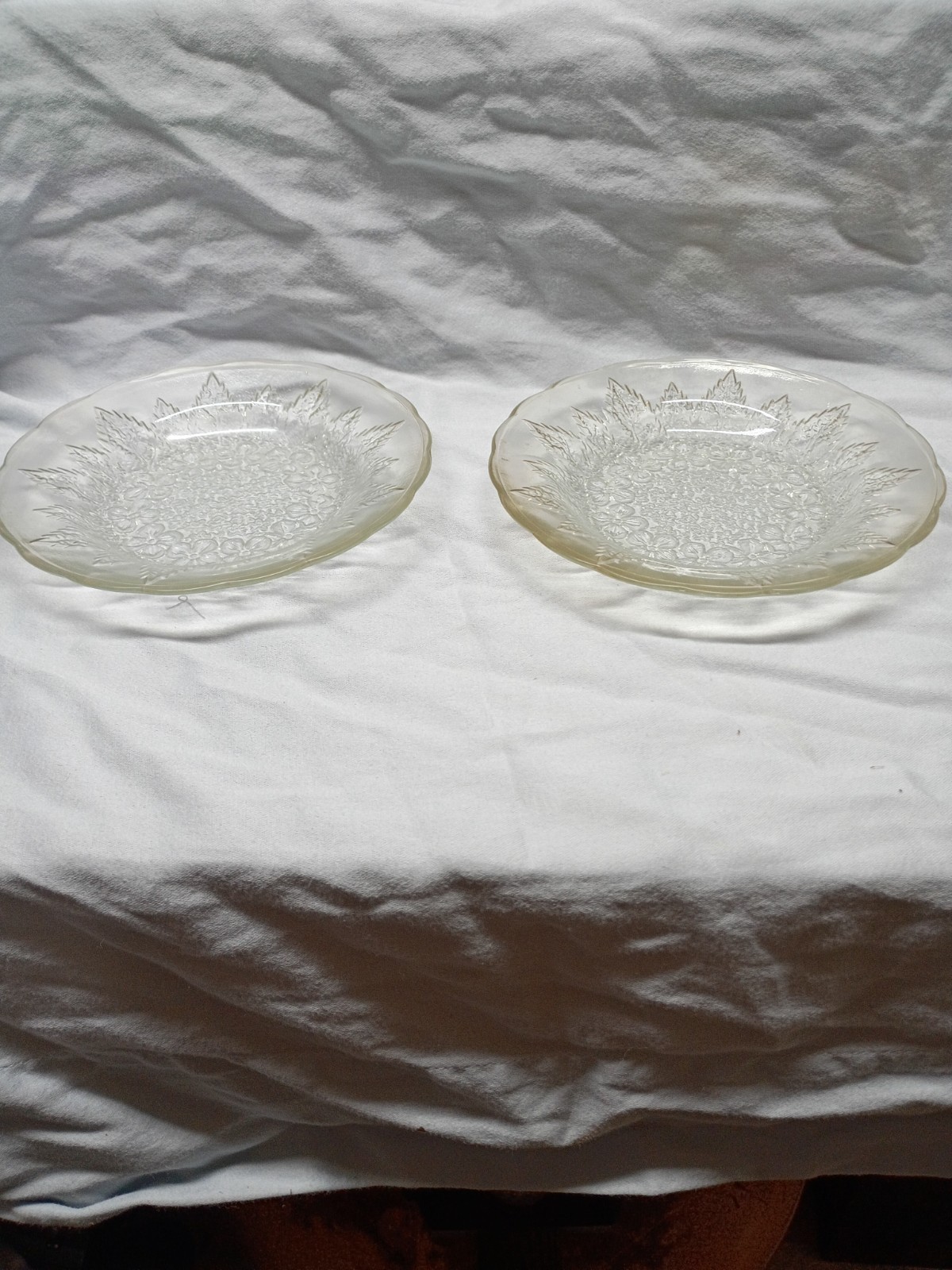 KIG Indonesia floral design plate