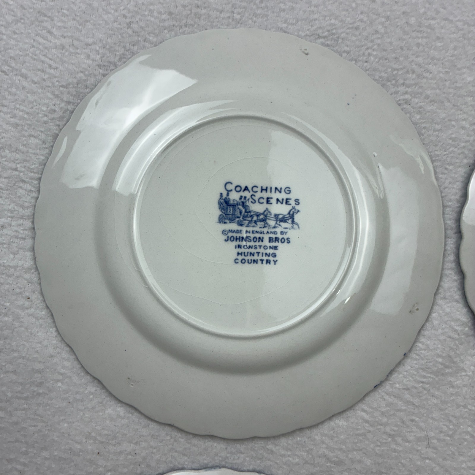 Lot of 6 Johnson Brothers England Coaching Scenes 6.25” Salad Plates Blue White