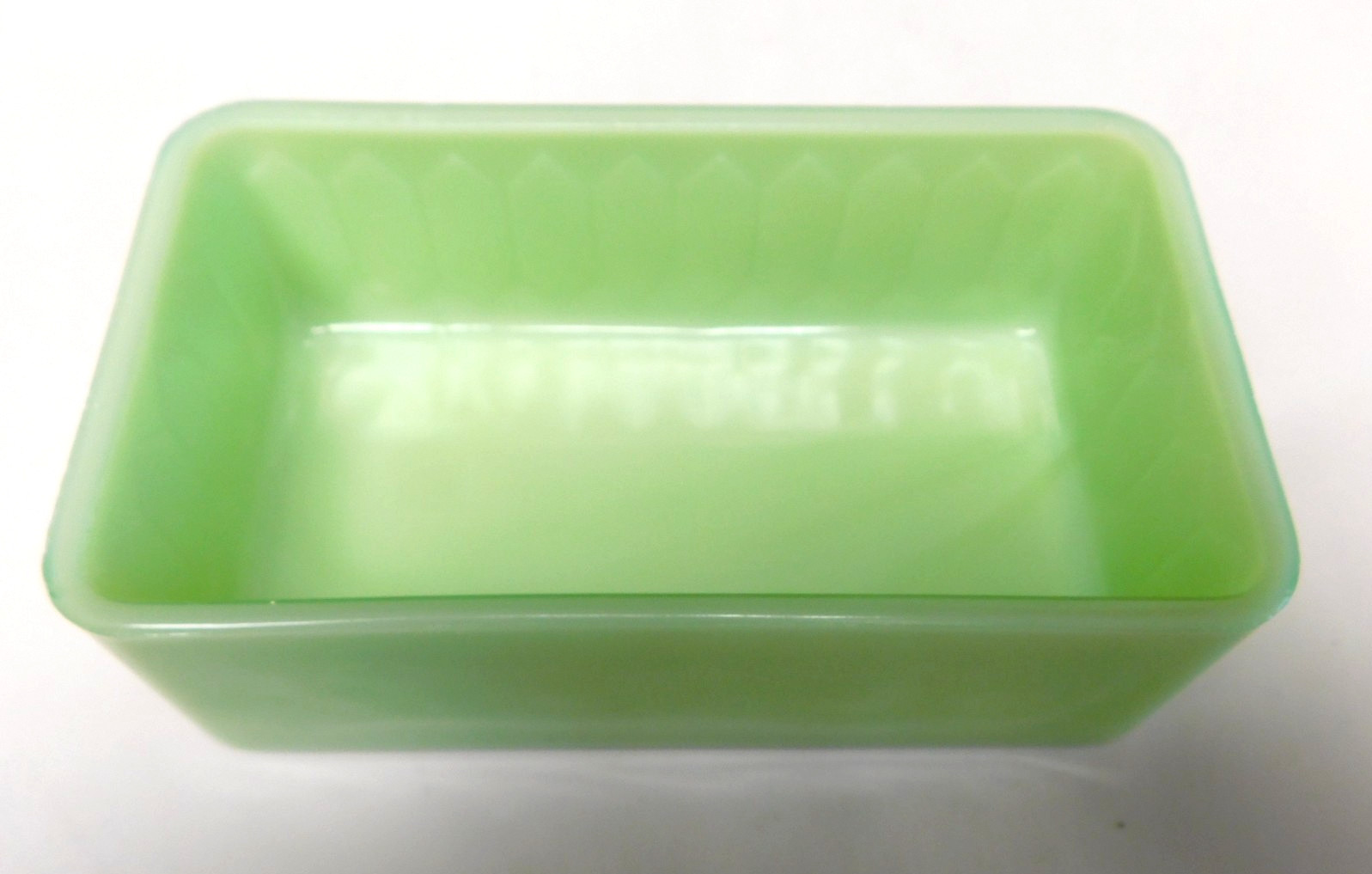 VINTAGE 1930’S JEANNETTE GREEN JADEITE BUTTER DISH & COVER EMBOSSED TOP