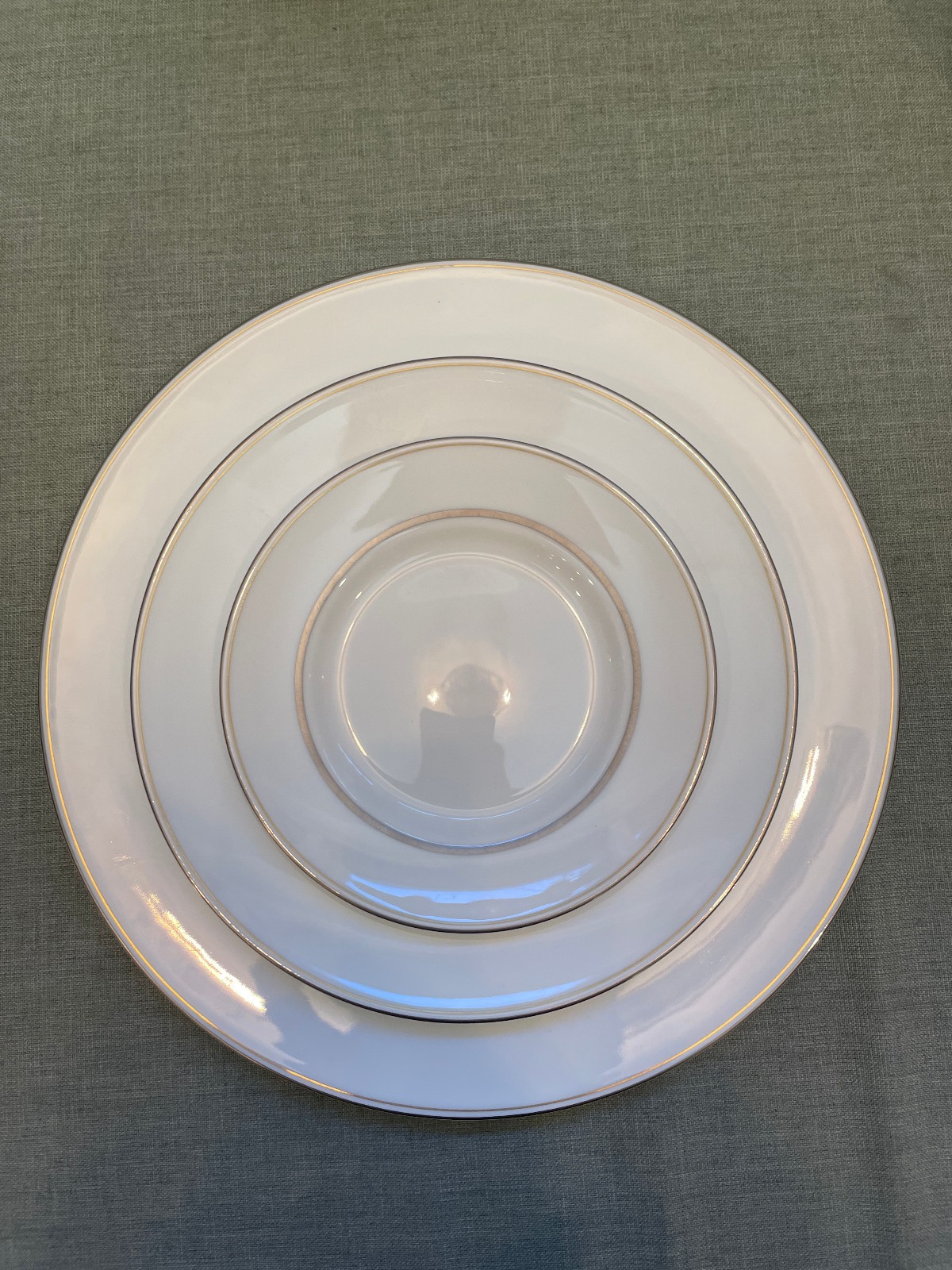 Dinner set for 12 *WEDGWOOD VERA WANG FIDELITY* 5-piece settings + creamer&sugar