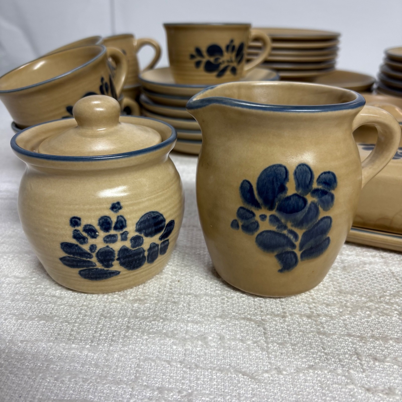 VTG Pfaltzgraff Folk Art Dinnerware Plates Dishes Mugs cream sugar butter CHOOSE