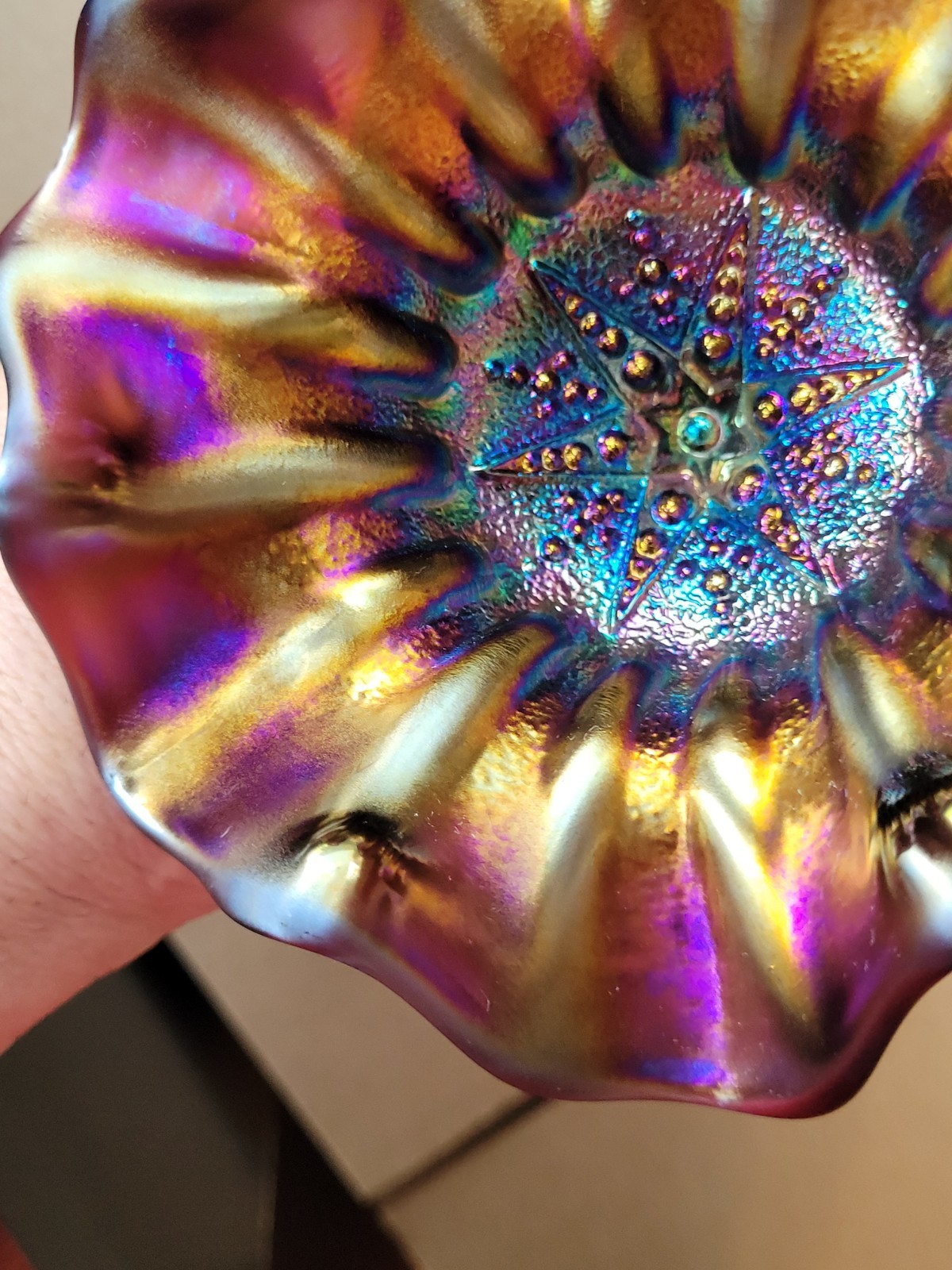 Super Purple Dugan Carnival Glass Constellation Compote S-Repeat Exterior