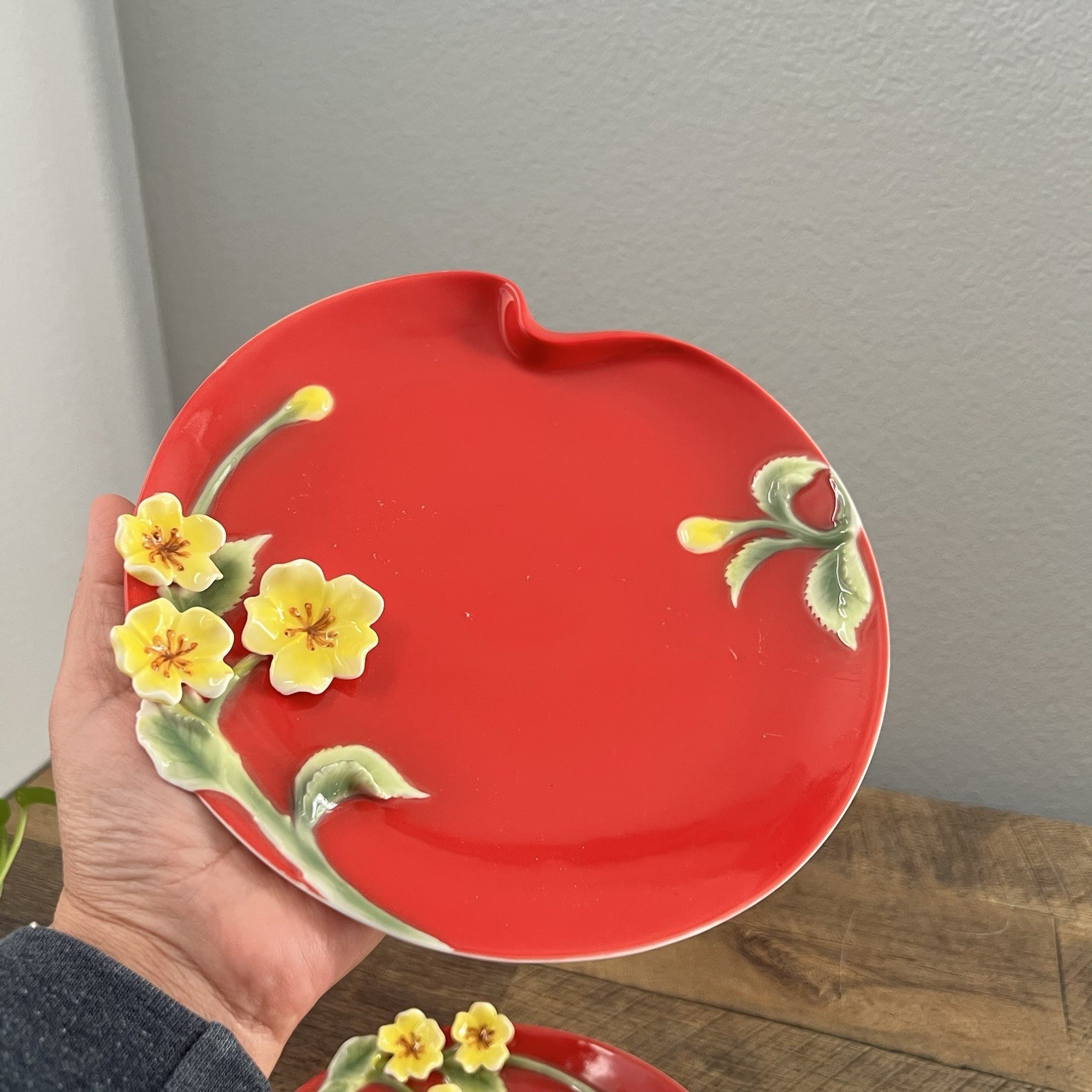 Manchu Rose Savoy Sculptured Porcelain Red Plates Replacements