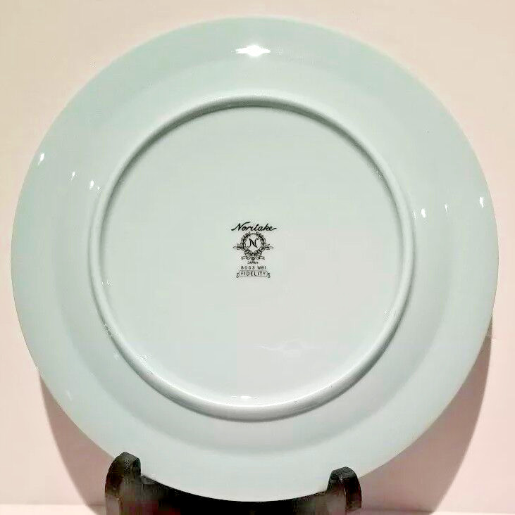 Noritake Fidelity Salad Plate Blue White Flowers Platinum Trim 8 1/4 Inches