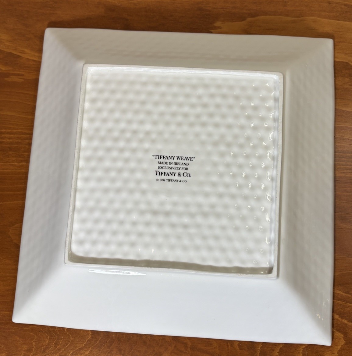 Tiffany & Co. 1994 Weave Collection Irish Bone China 12″ Square Serving Bowl