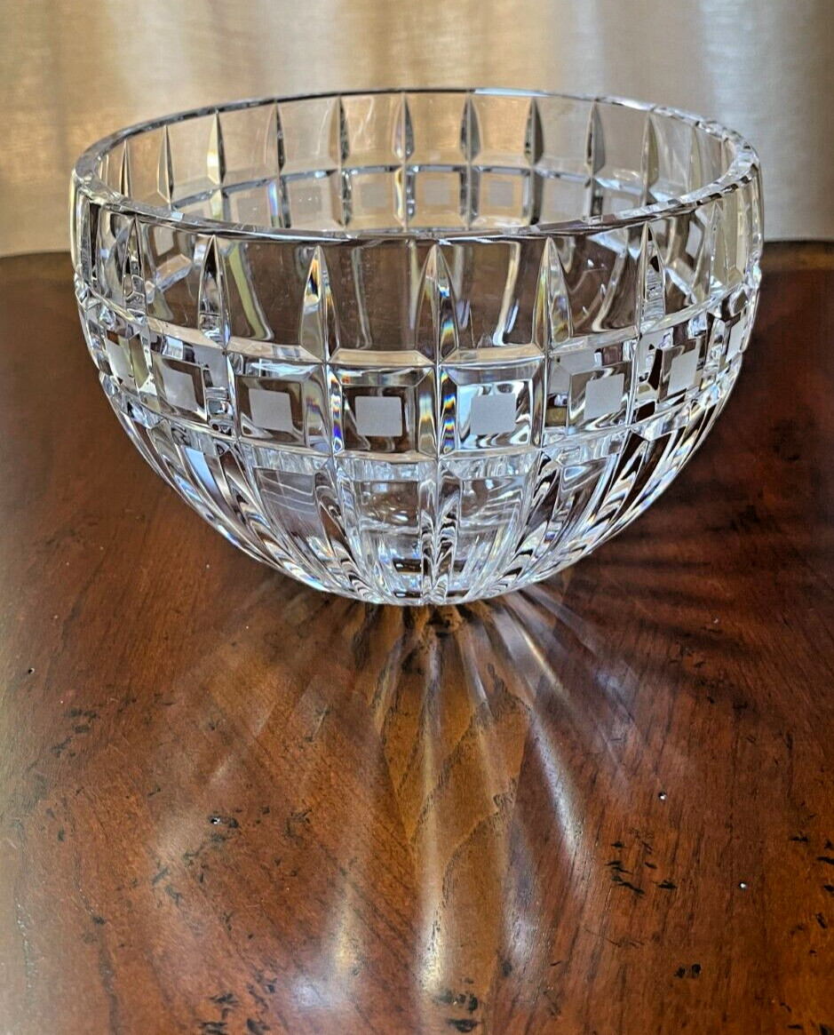 Marquis by Waterford Crystal Quadrata 7.5 in Bowl Centerpiece