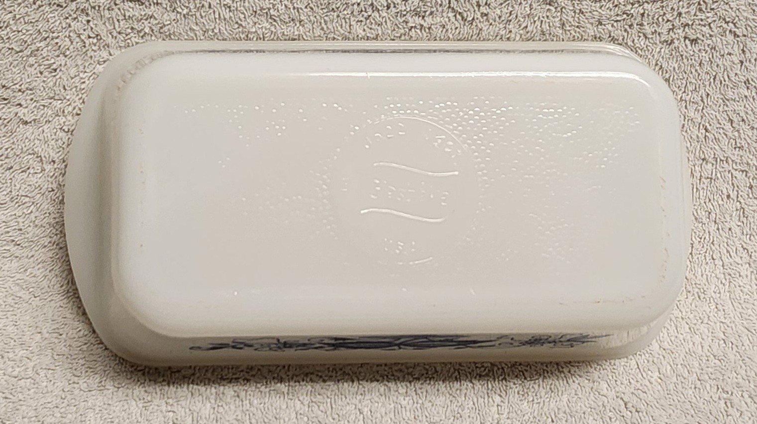 Vintage Glasbake Old Town Blue Onion 1.5 Quart Casserole Dish Loaf Pan J522