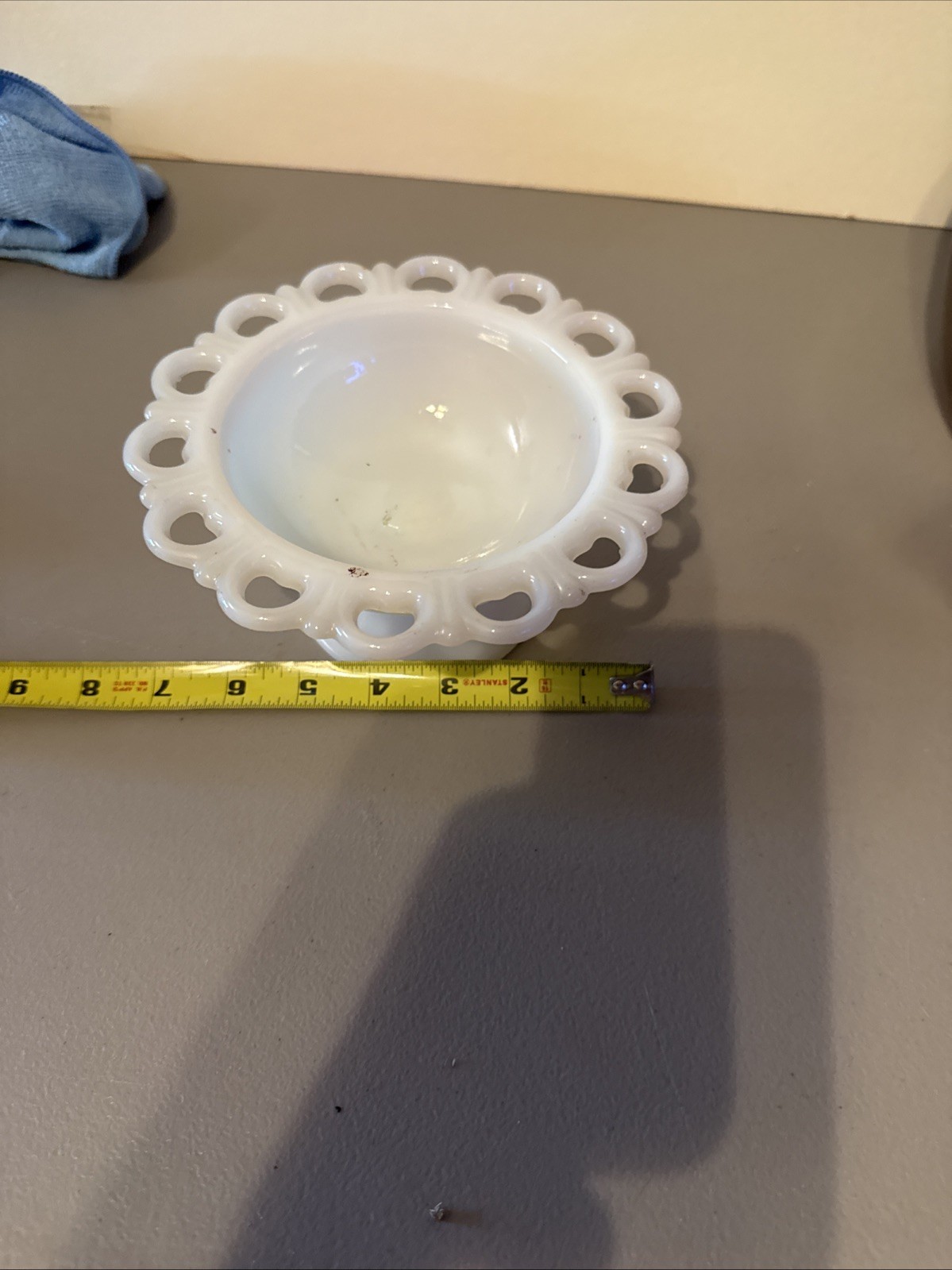 Vintage Anchor Hocking LACE EDGE Milk Glass Compote Pedestal Candy Dish 7″ BOWL