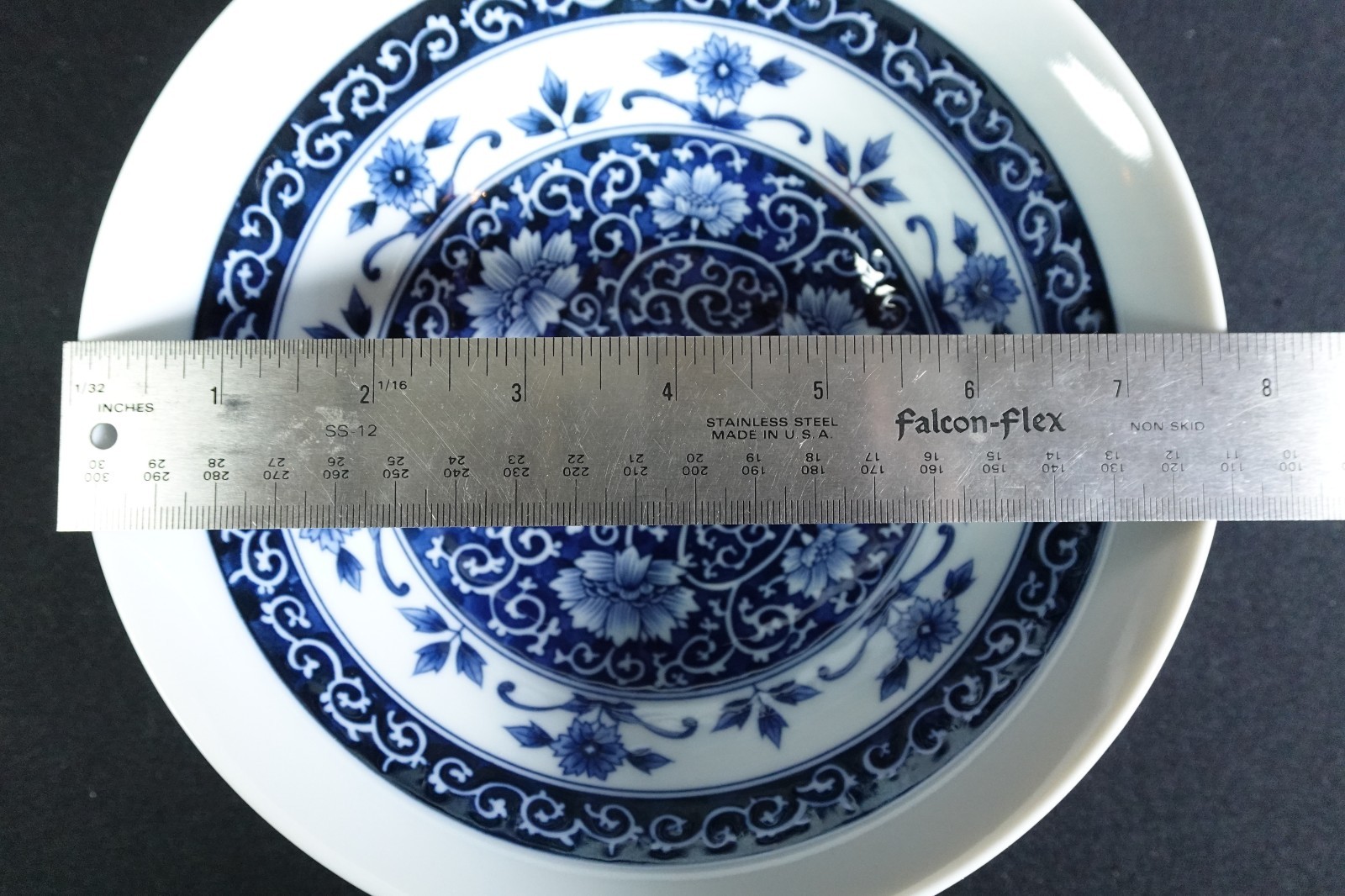 Matching Pair Yokohama Studio Japanese Blue Porcelain Ramen Rice Serving Bowls