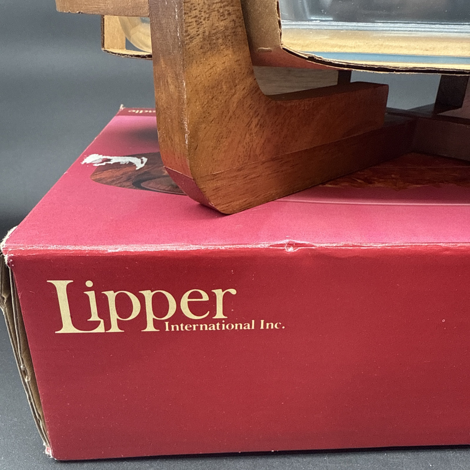 Lipper International Vintage 3 Qt Oval Glass Casserole With Teak Finished Cradle