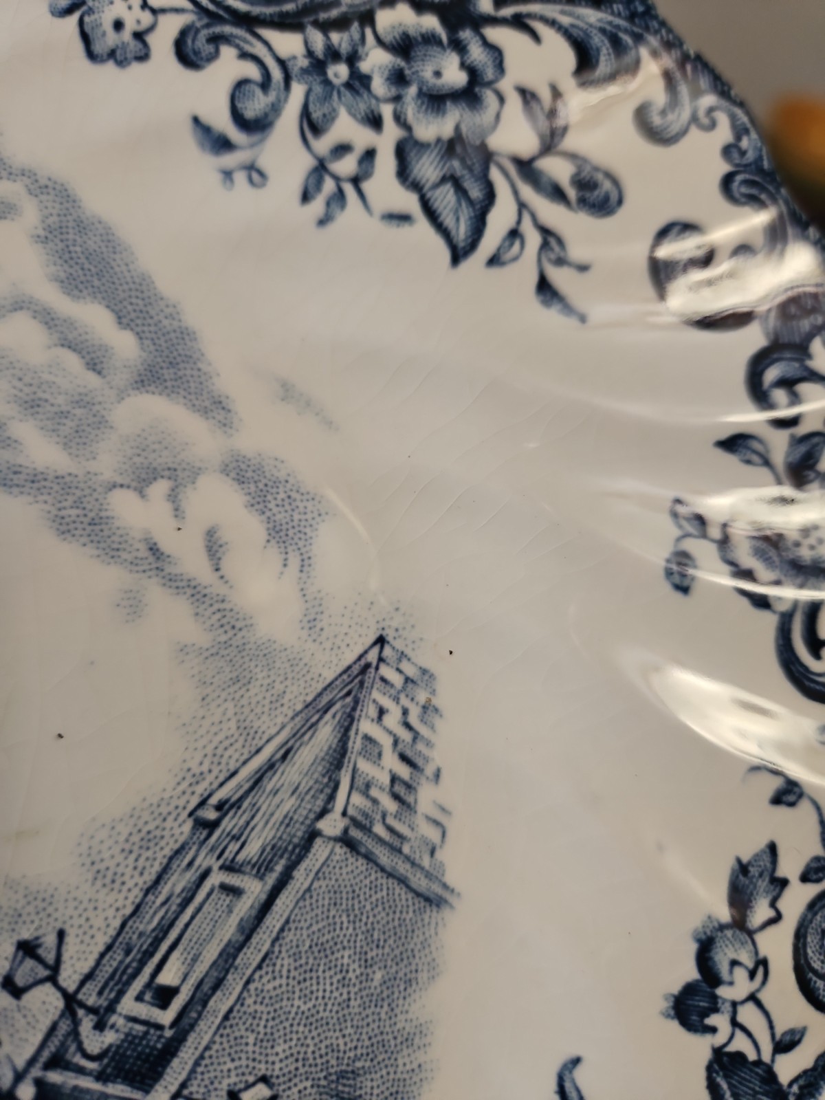 Johnson Brothers Blue White Coaching Scenes 10″ Dinner Plate – England Swirl