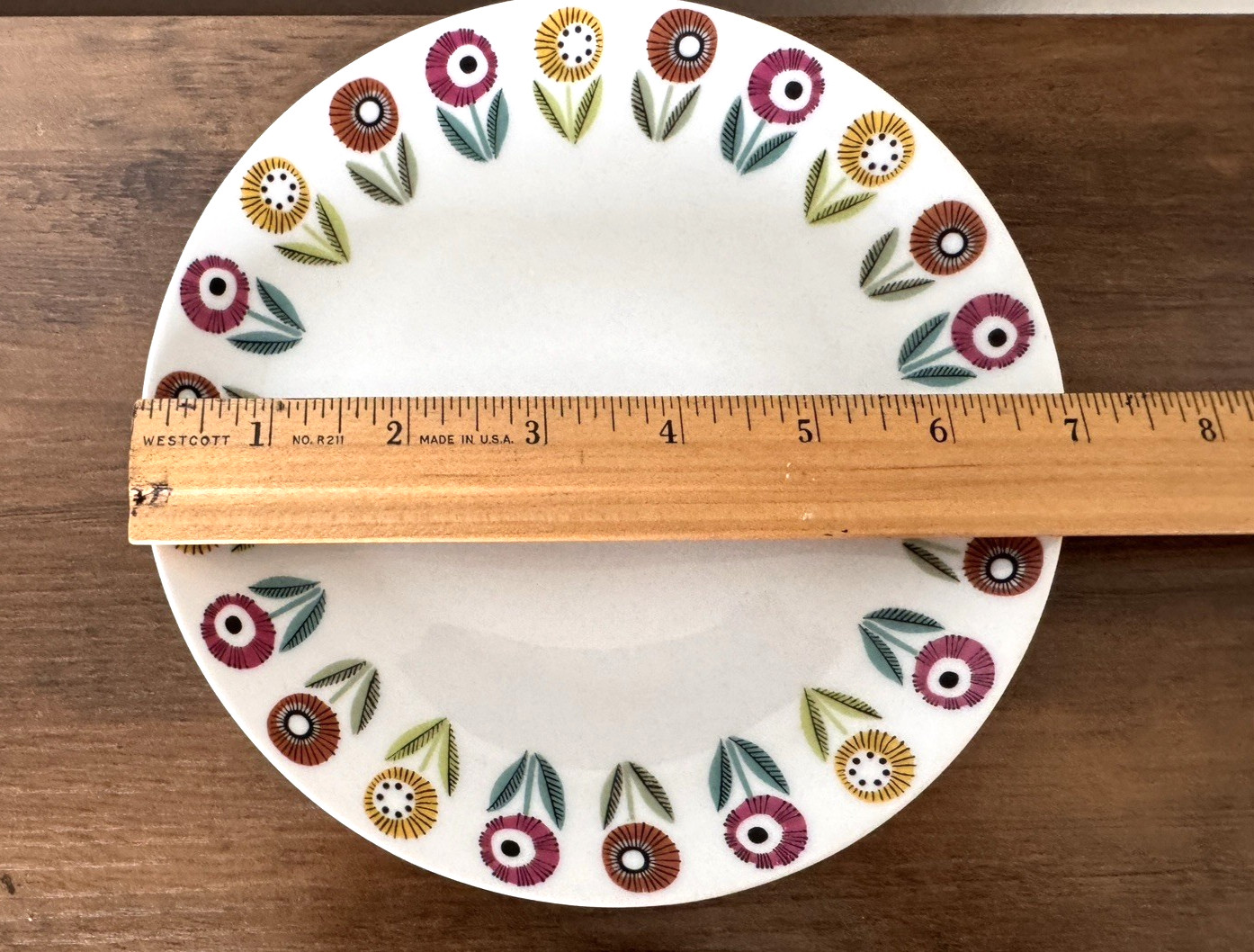 2 Bread Plates-Bellis Pattern-7 Inches-Upsala Ekeby-Sweden-1950/60s