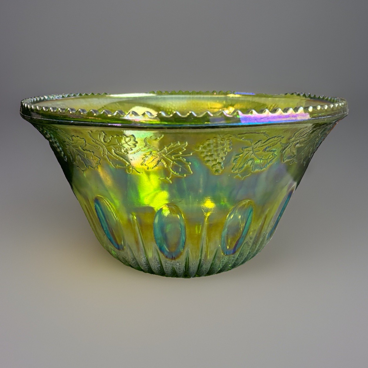 Vintage Indiana Glass Green Carnival Harvest Grape Punch Bowl 12 Cups 9 Hooks