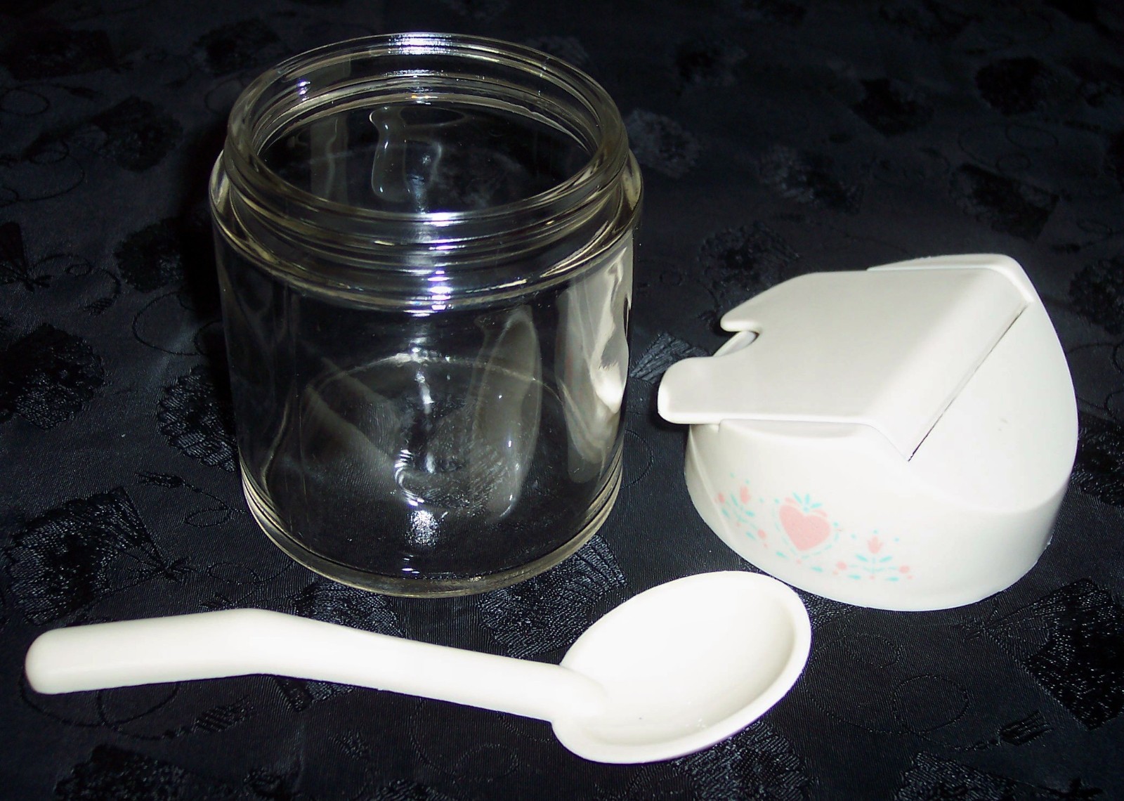 Corelle FOREVER YOURS Sugar Honey Jam Condiment Holder with Spoon Hearts