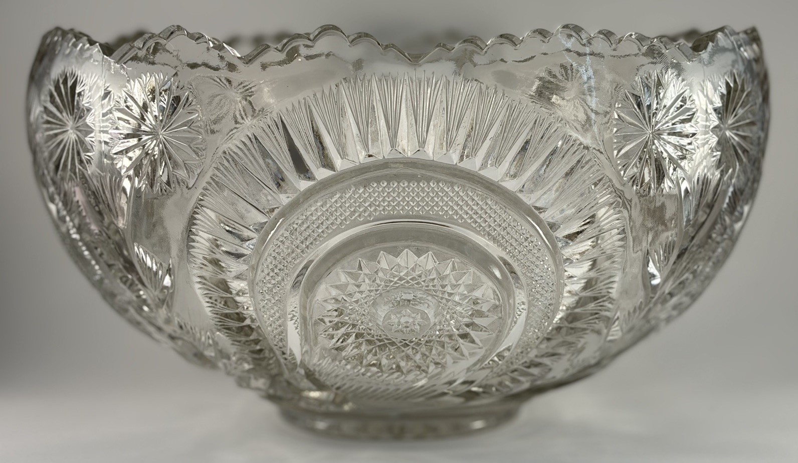 Smith Glass pinwheel And Stars Large Punch Bowl