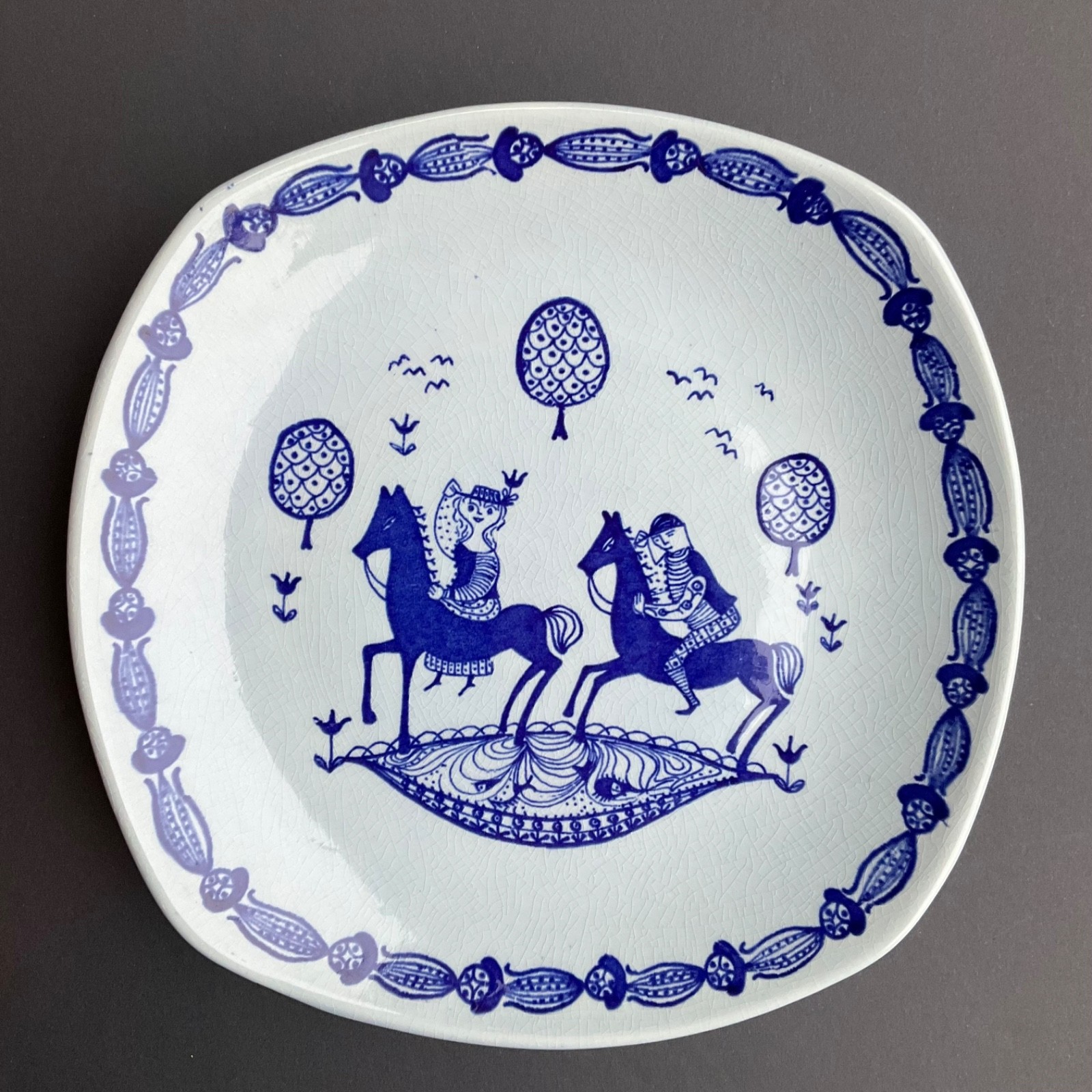 VTG STAVANGERFLINT NORWAY WALL PLATE KARI HORSES MID CENTURY SCANDINAVIAN 8″