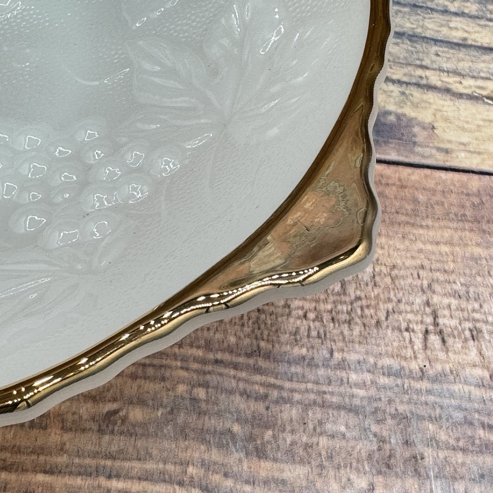 Vtg Milk Glass Embossed Serving Bowl Grapes Leaves Heavy Gold Trim MCM 8in