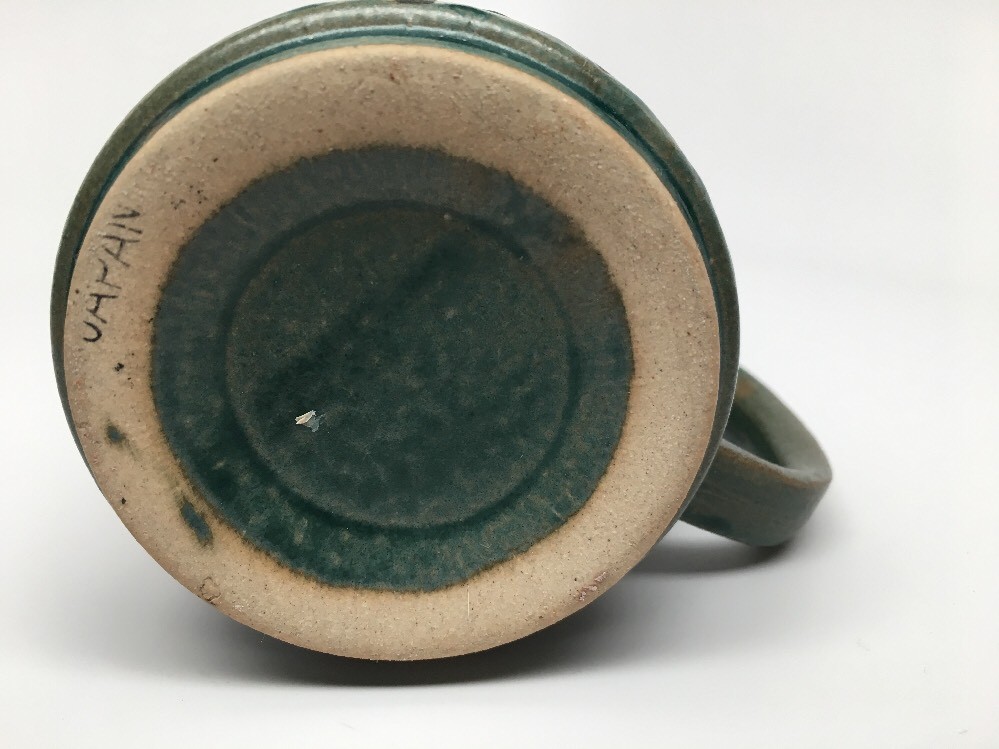 Vintage DARK GREEN STONEWARE MUG – MADE IN JAPAN – RETRO LEAVES & FLOWERS