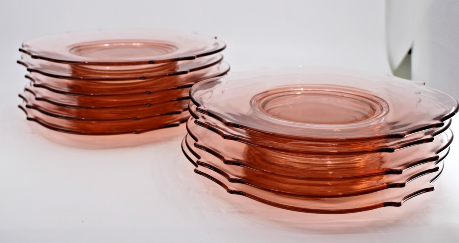 VTG Set of 11 Pink Depression Glass 8 3/4 inch Salad / Dessert Plates