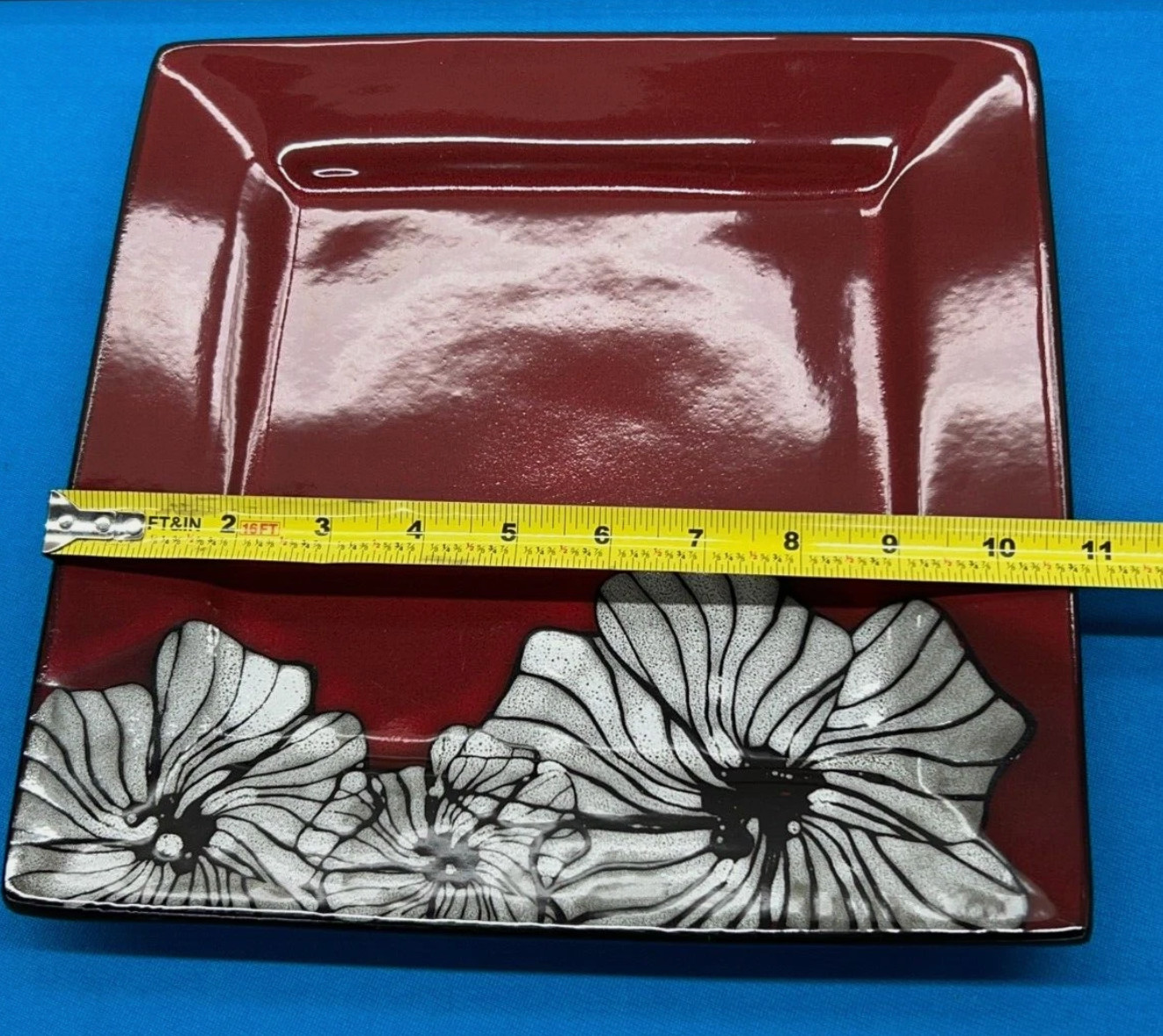 ELAMA WINTER BLOOM RED SQUARE DINNERWARE STONEWARE 16 PCS SET FOR 4 NEW NIB