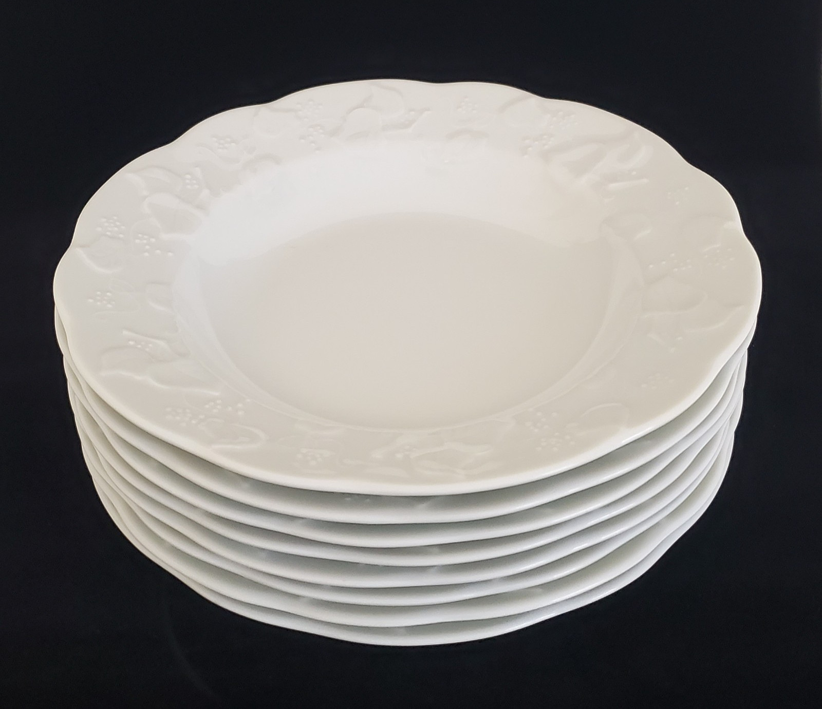 (8) DANSK LIMOGES LIERRE SAUVAGE IVY WHITE RIM EMBOSSED 8 3/4″ BOWLS FRANCE