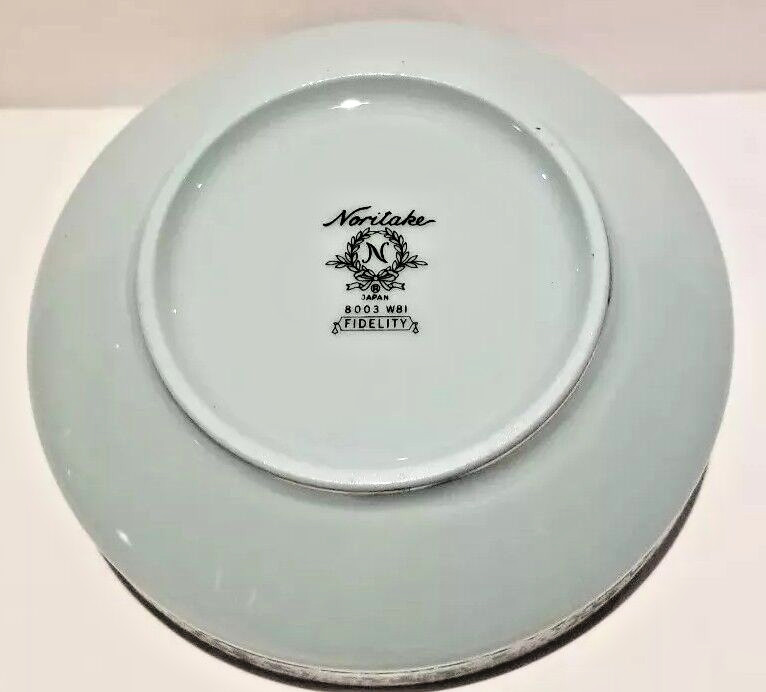 Noritake Fidelity Fruit Dessert Bowl Blue White Flowers Platinum Trim 5 Inch